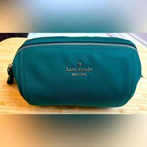 Kate spade Chelsea medium cosmetic bag